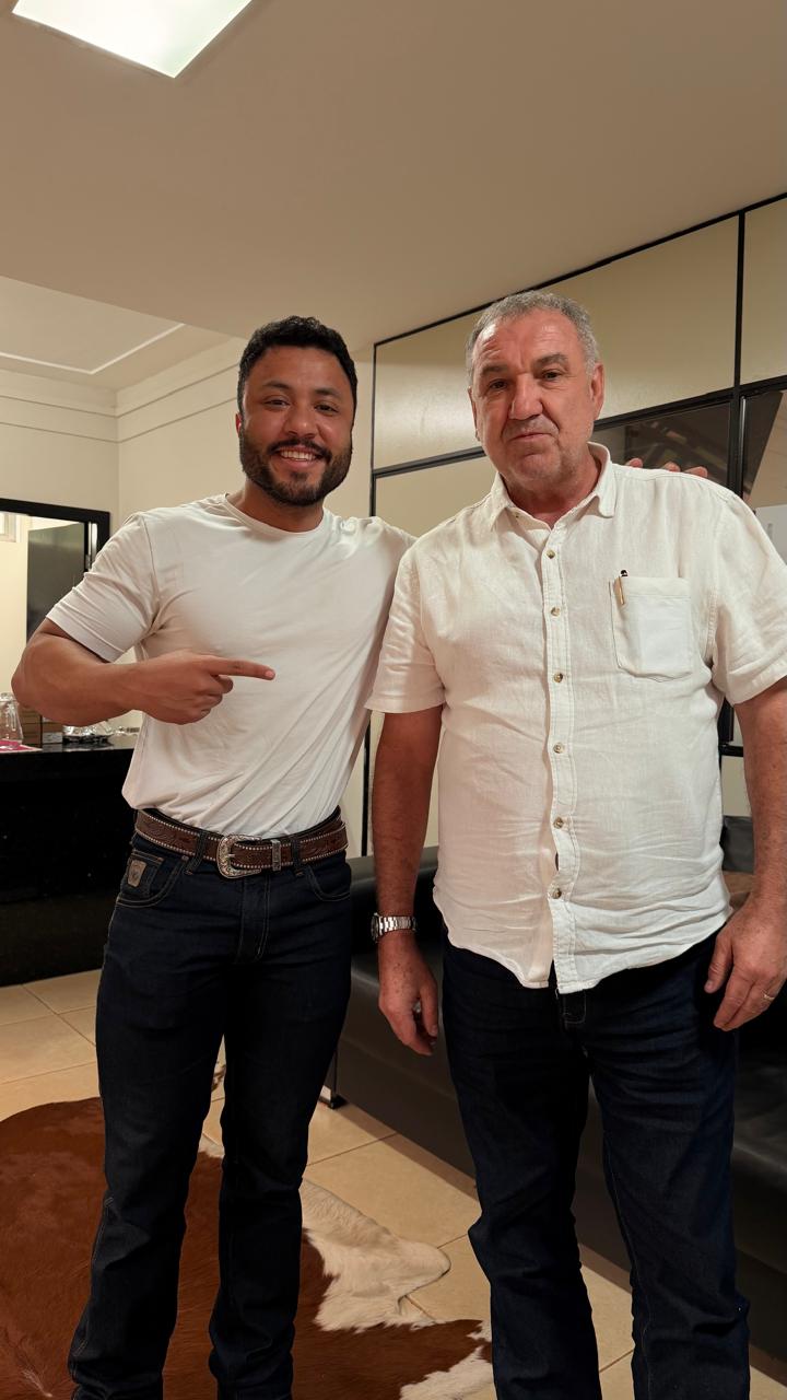 Antonio com cliente 10