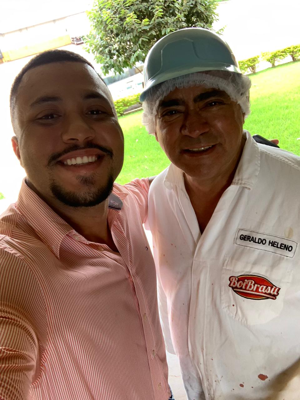 Antonio com cliente 15