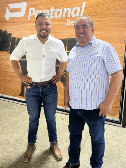 Antonio com cliente 18