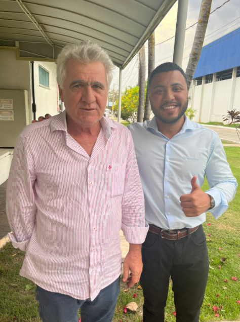 Antonio com cliente 19