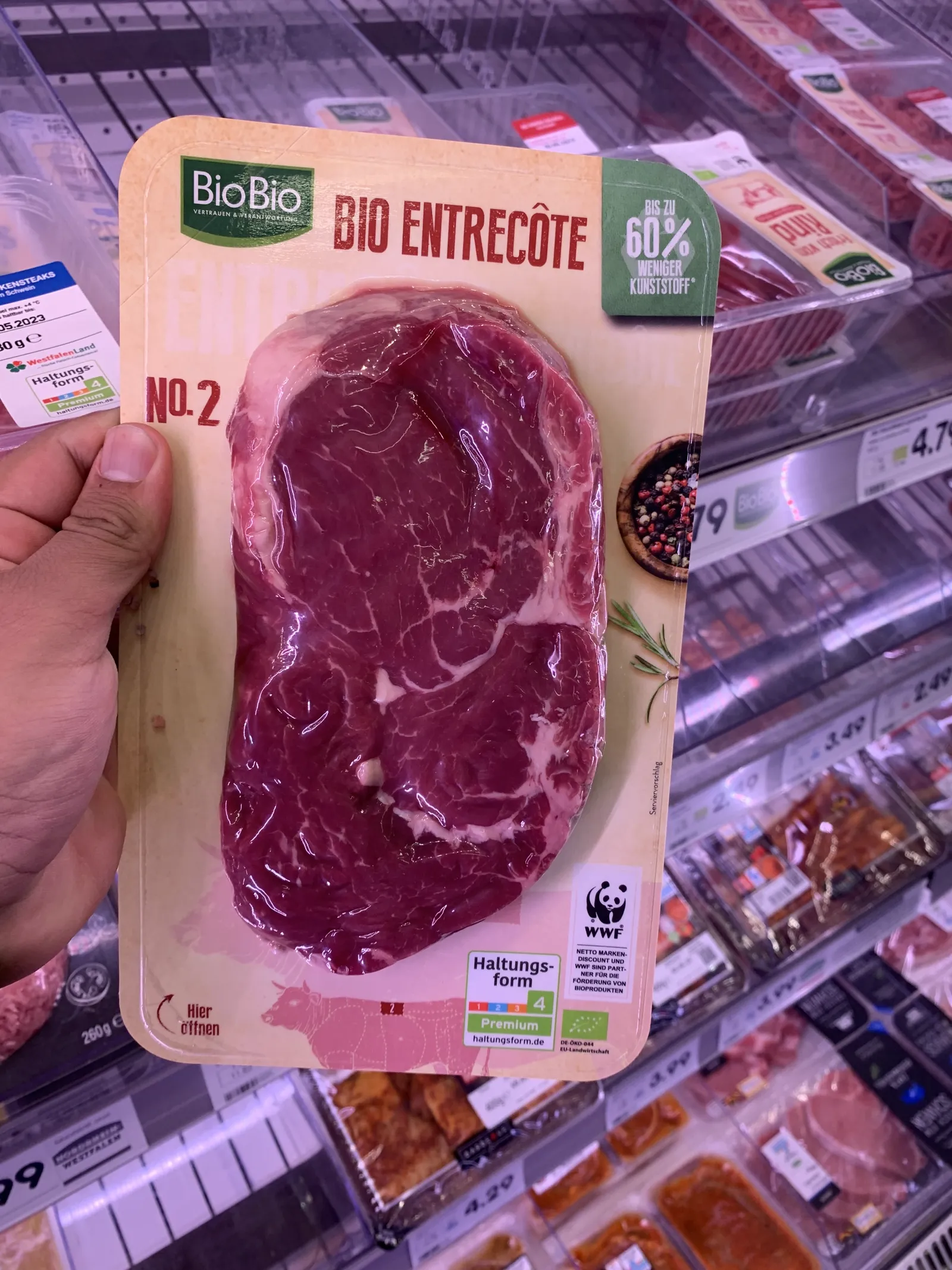 Entrecôte bovino BioBio em embalagem skin com base clara