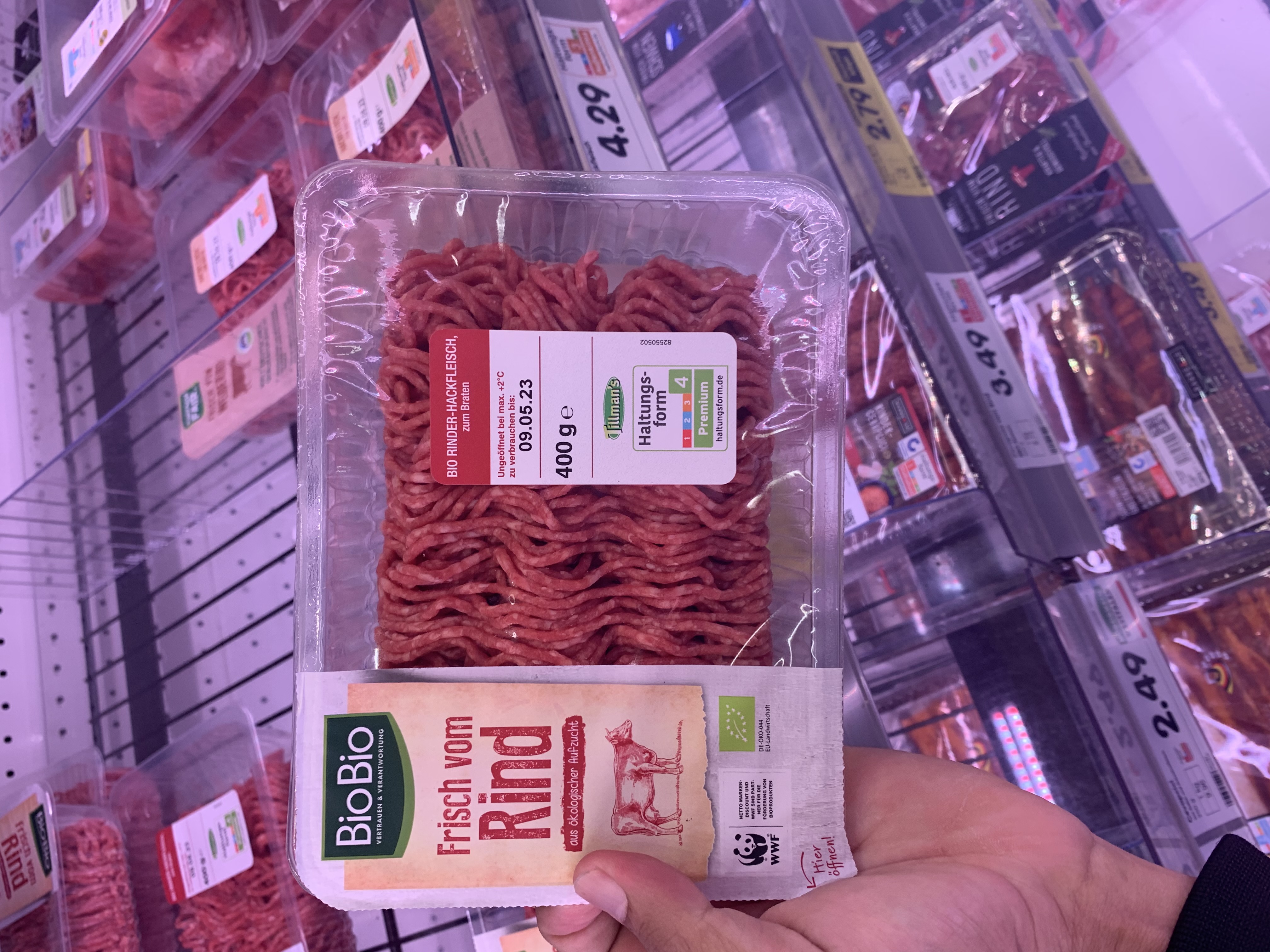 Carne bovina orgânica BioBio com selo Haltungsform nível 4 na frente